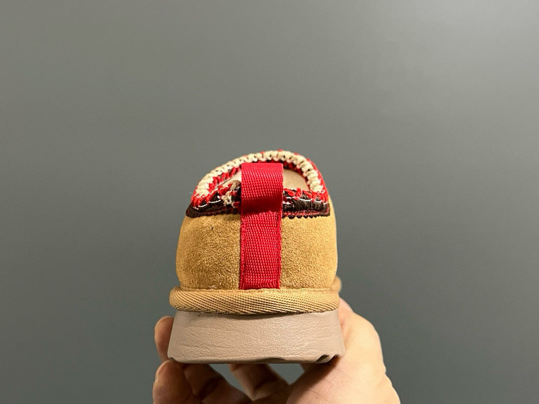 UGG Tasman Slipper