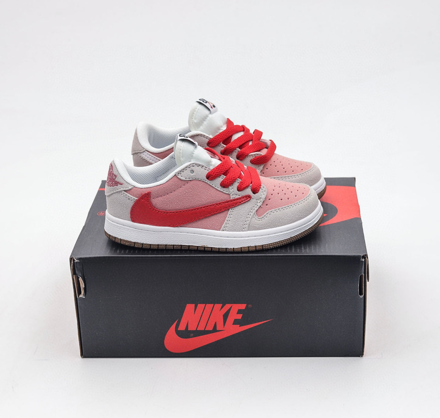 Travis Scott x Air Jordan 1 Low OG
