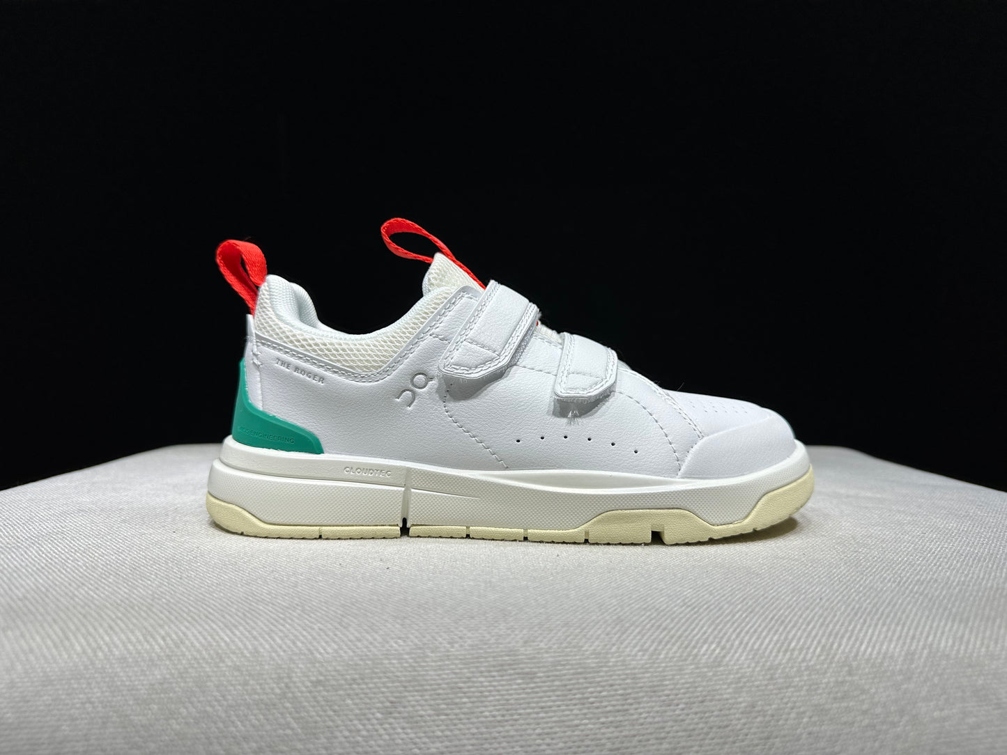 On Cloud THE ROGER Kids Shoes