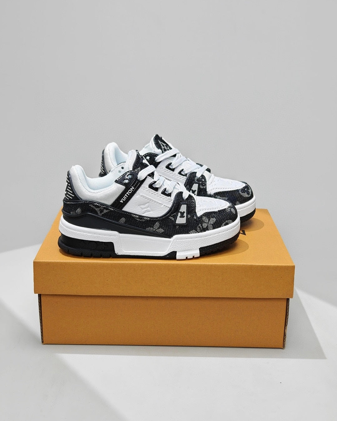 LV Kids Trainer Sneaker