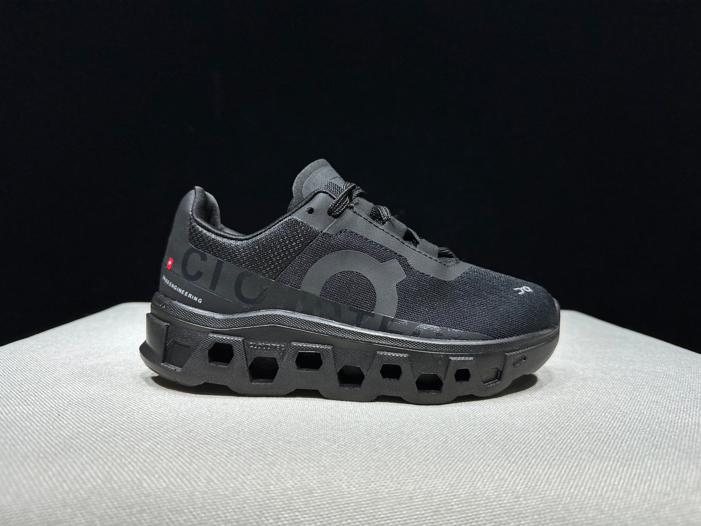 On Cloud-Monster Kids Shoes